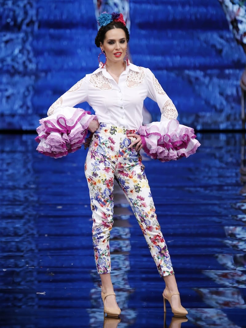 Humillar Abrasivo propietario Conjunto de blusa flamenca y pantalón piqué flores - Sara de Benítez