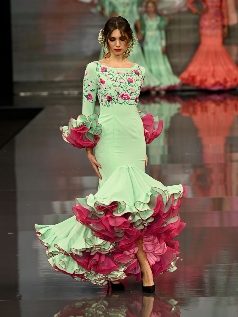 vestido-flamenca-manzana-fucsia