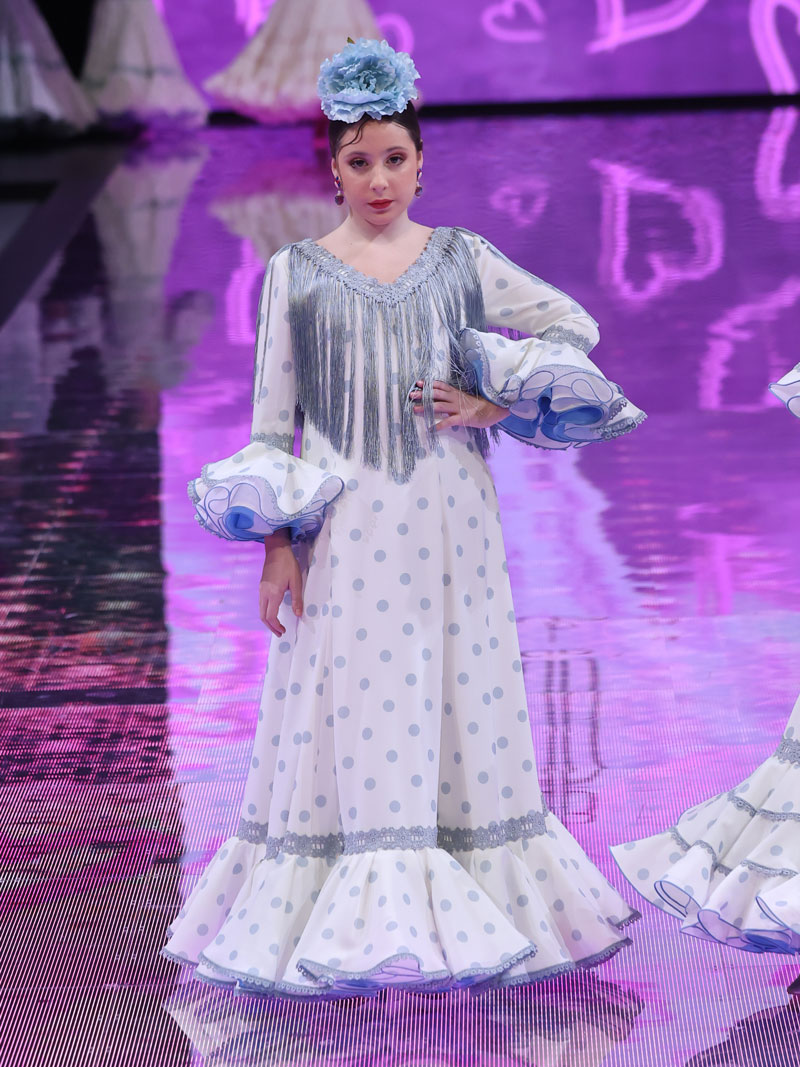 Traje de flamenca azul lunares (outlet) - Sara de Benítez | Diseñadora de  moda